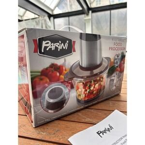 Brand new In Box Parini 8 cup capacity food processor and stainless steel blades